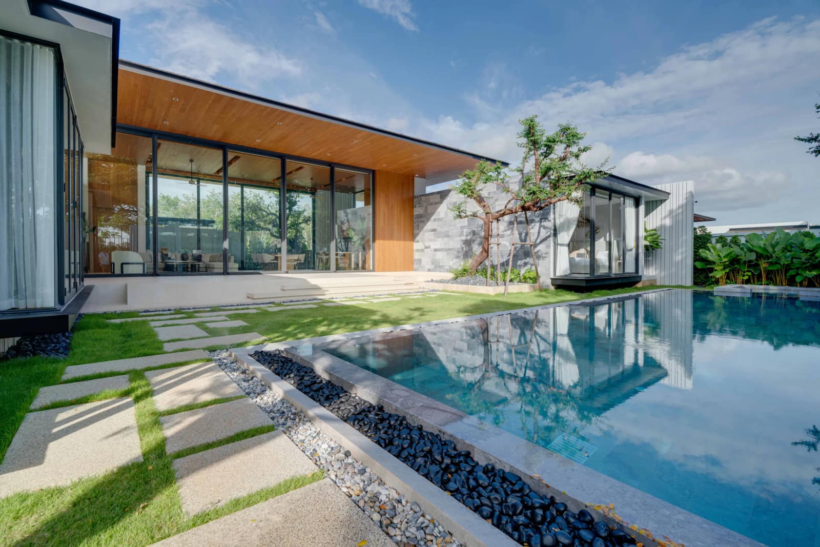 Botanica Chalong Bay