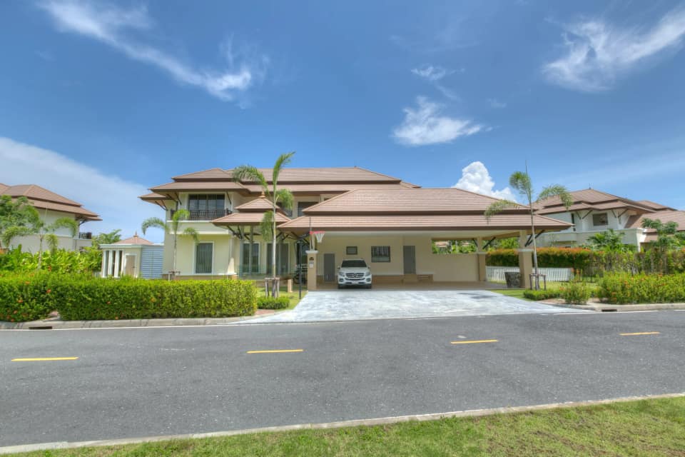 Laguna Village — 2