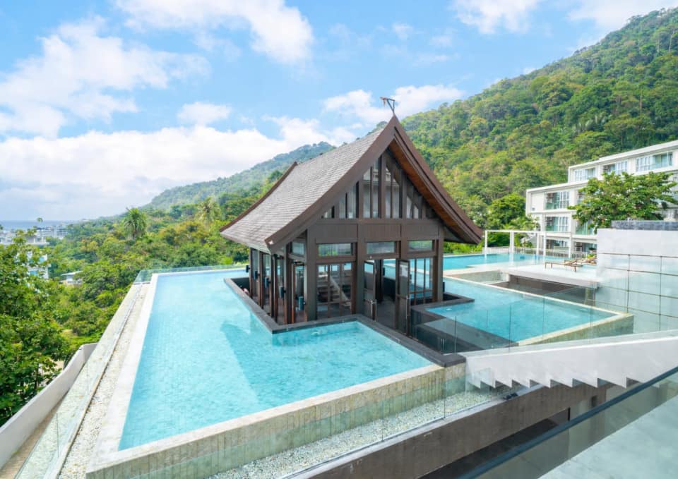 Seavale Residences Patong — 1