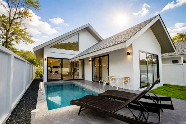 Akara Pool Villa