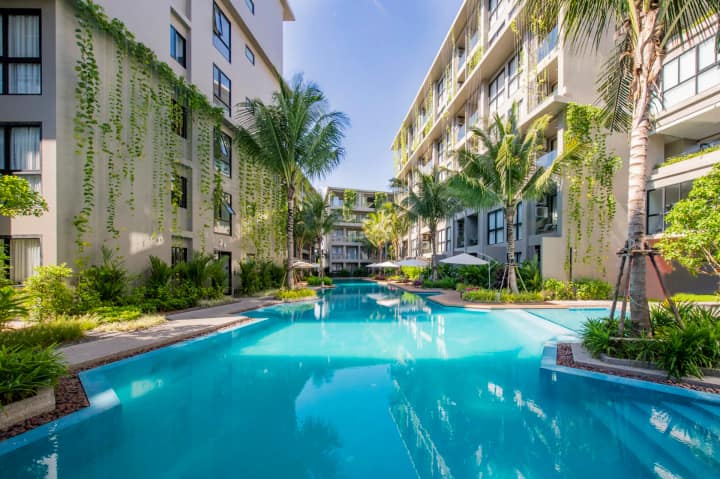 Diamond Condominium